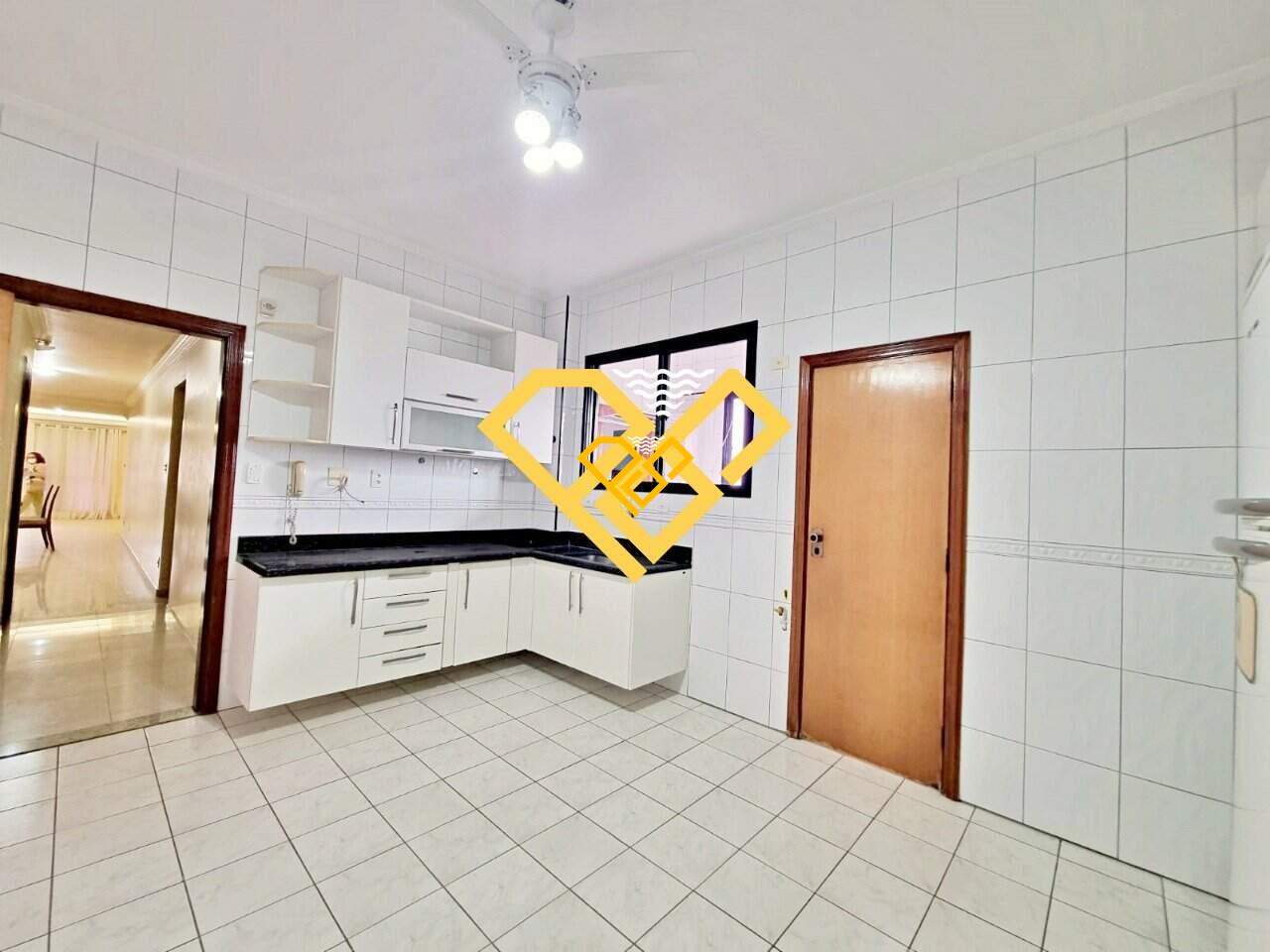 Apartamento à venda no Embaré: 