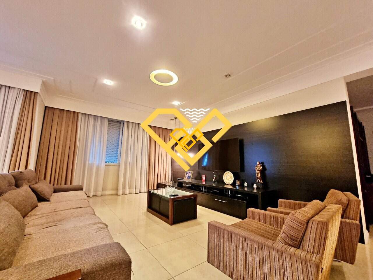 Apartamento à venda no Gonzaga: sala tv