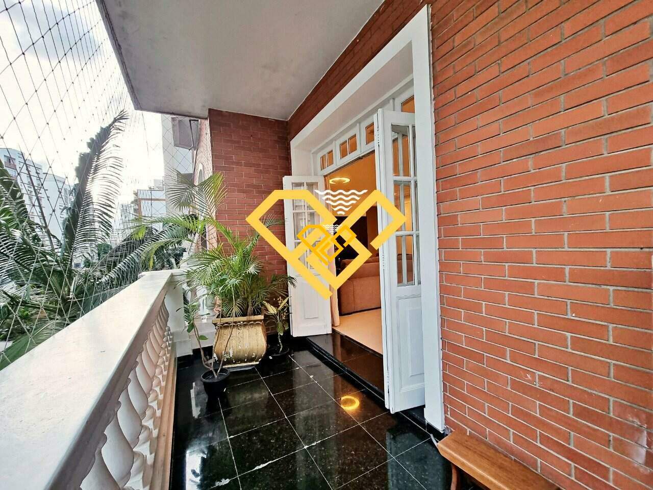 Apartamento à venda no Gonzaga: varanda