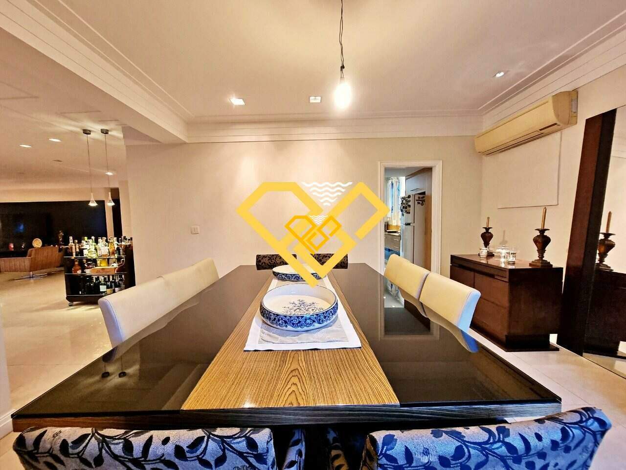 Apartamento à venda no Gonzaga: sala de jantar