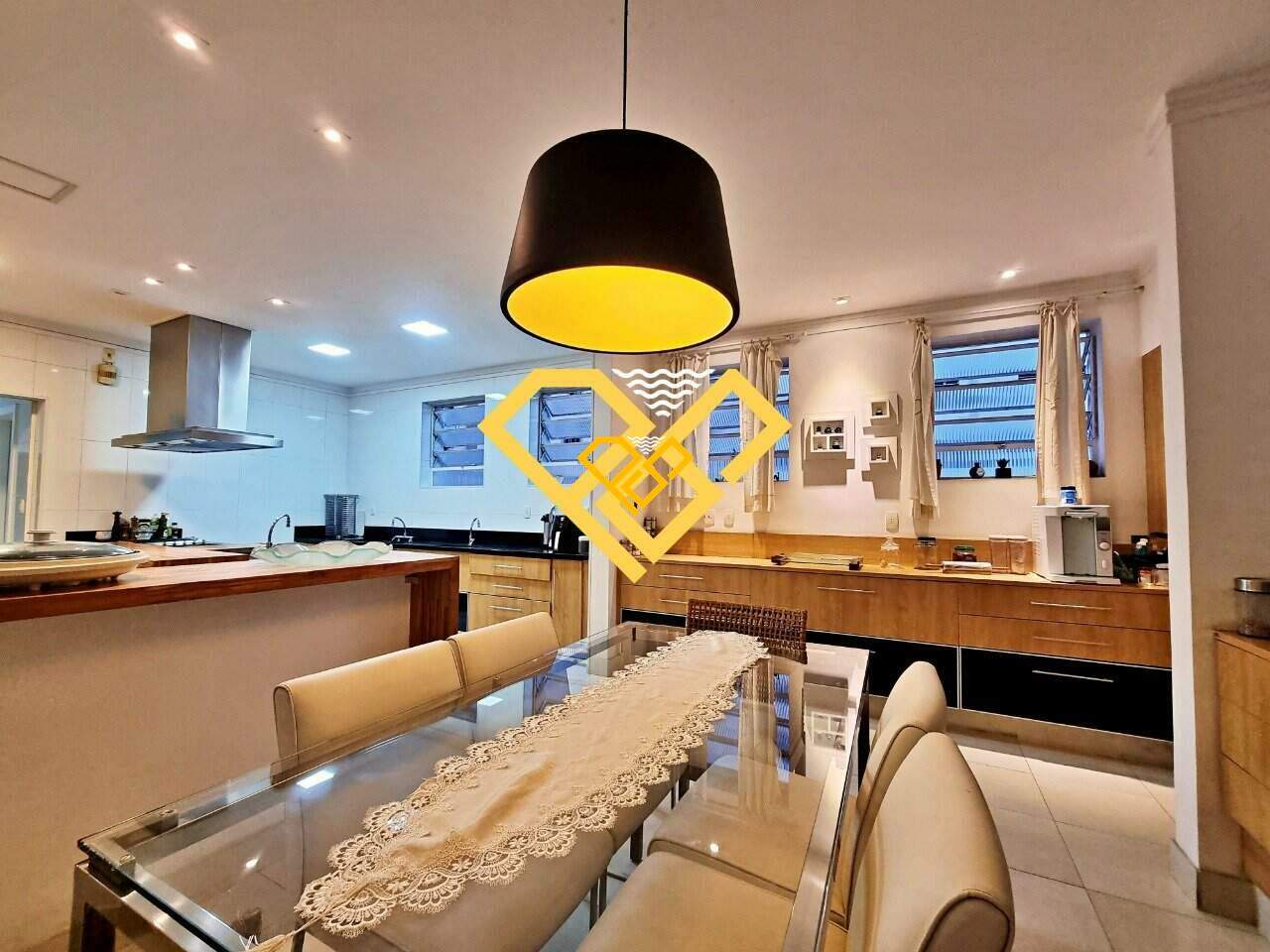 Apartamento à venda no Gonzaga: cozinha