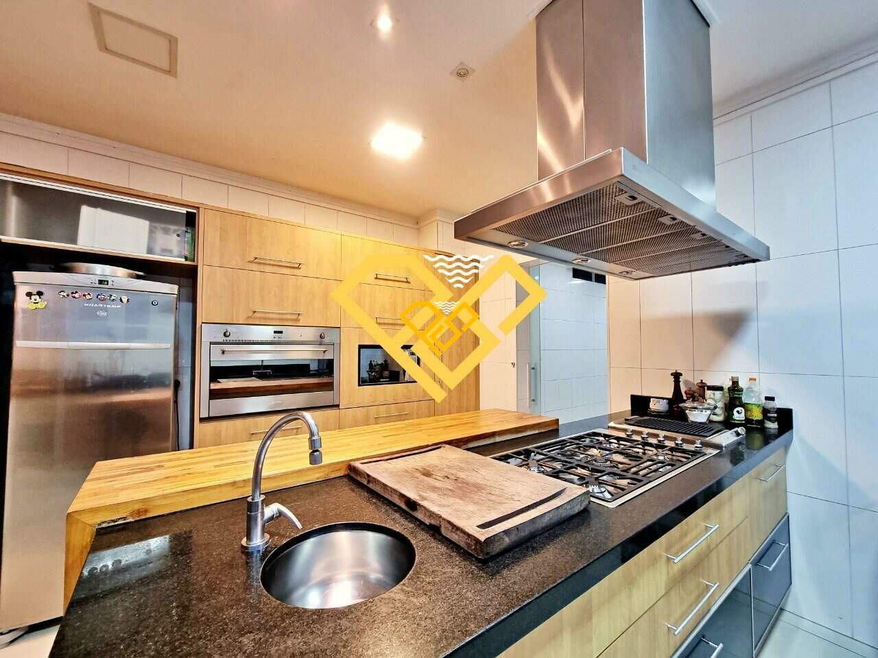 Apartamento à venda no Gonzaga: cozinha