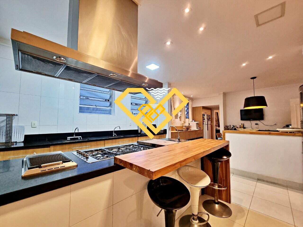 Apartamento à venda no Gonzaga: cozinha