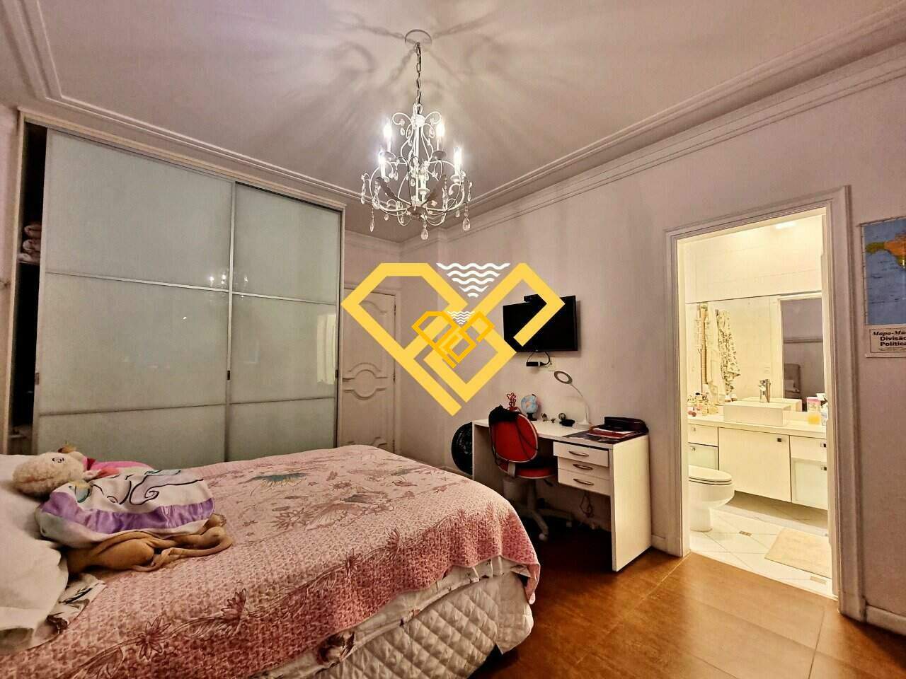 Apartamento à venda no Gonzaga: suíte 4