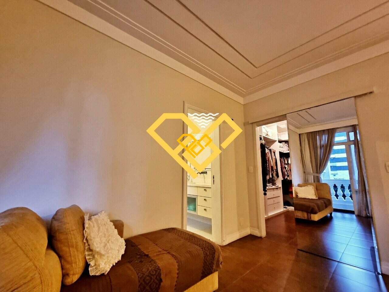 Apartamento à venda no Gonzaga: suíte 1