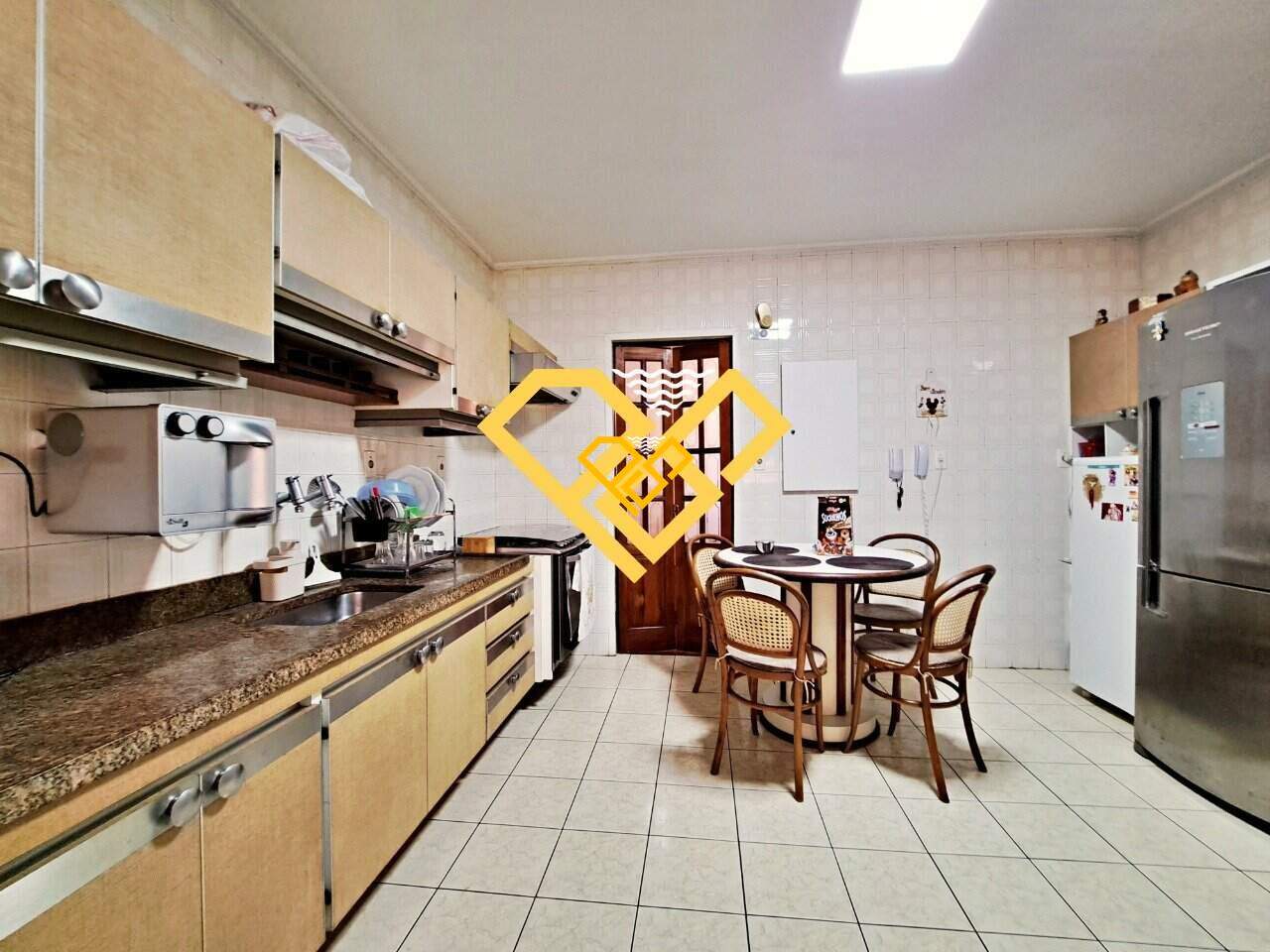 Apartamento à venda no Gonzaga: Cozinha