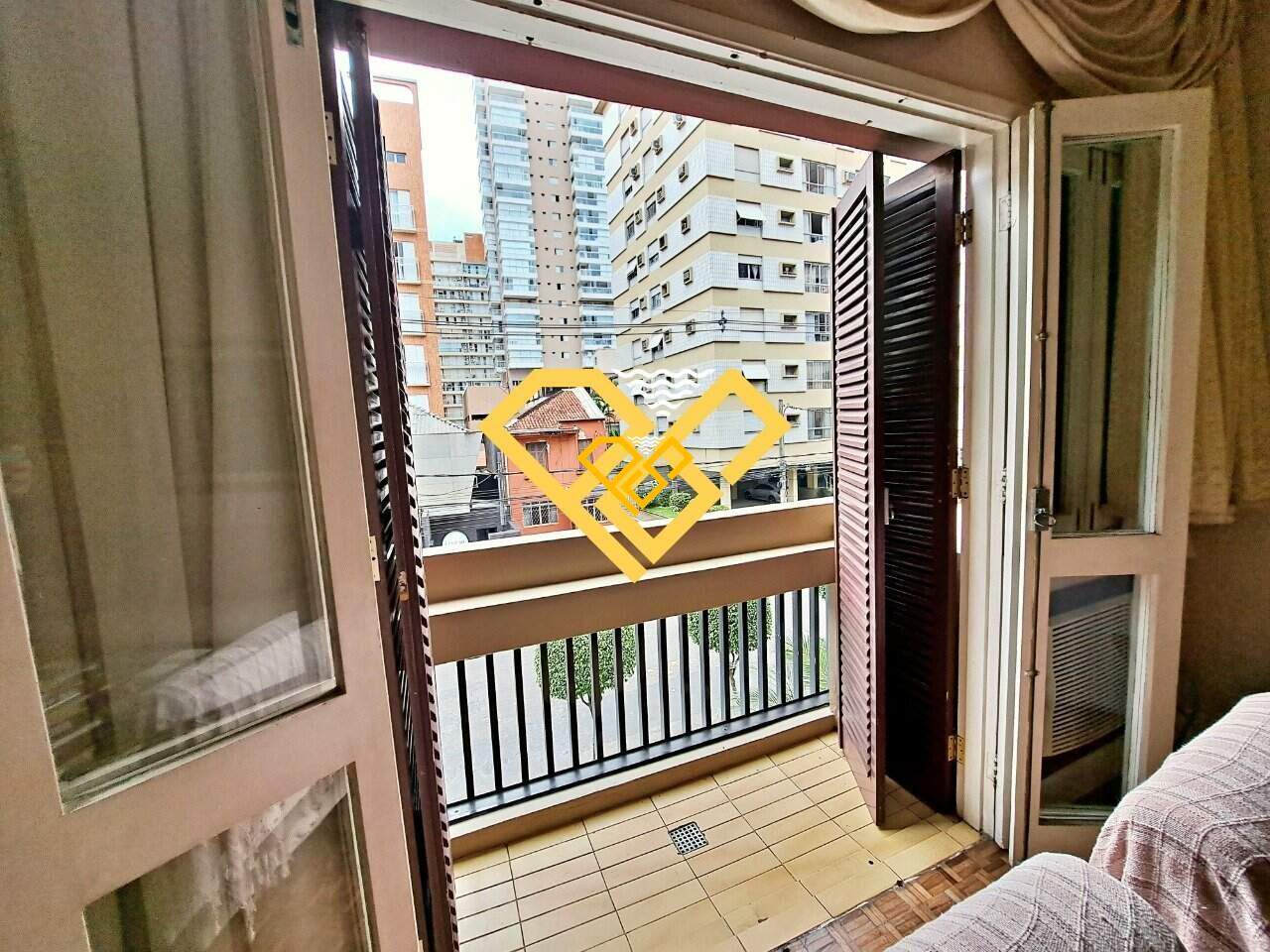 Apartamento à venda no Gonzaga: Varanda