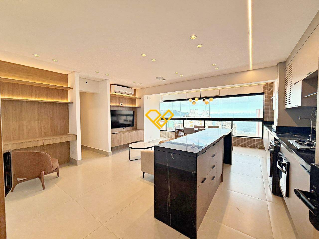 Apartamento à venda no José Menino: Sala e cozinha