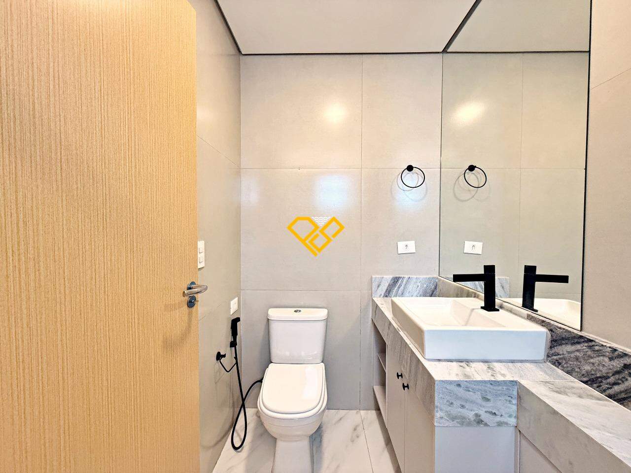 Apartamento à venda no José Menino: Wc suíte