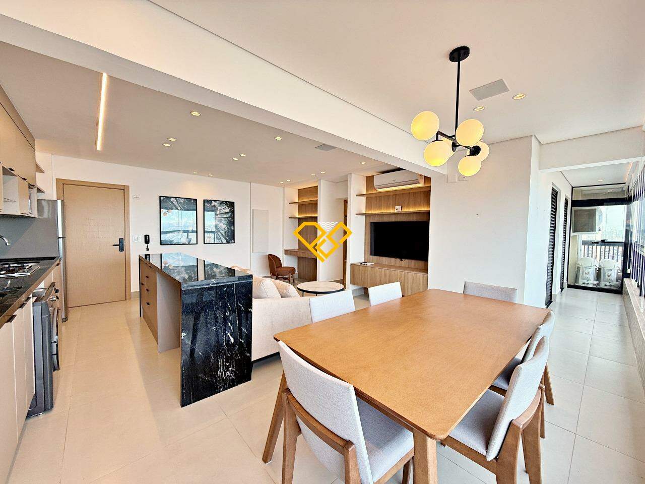 Apartamento à venda no José Menino: Varanda e sala
