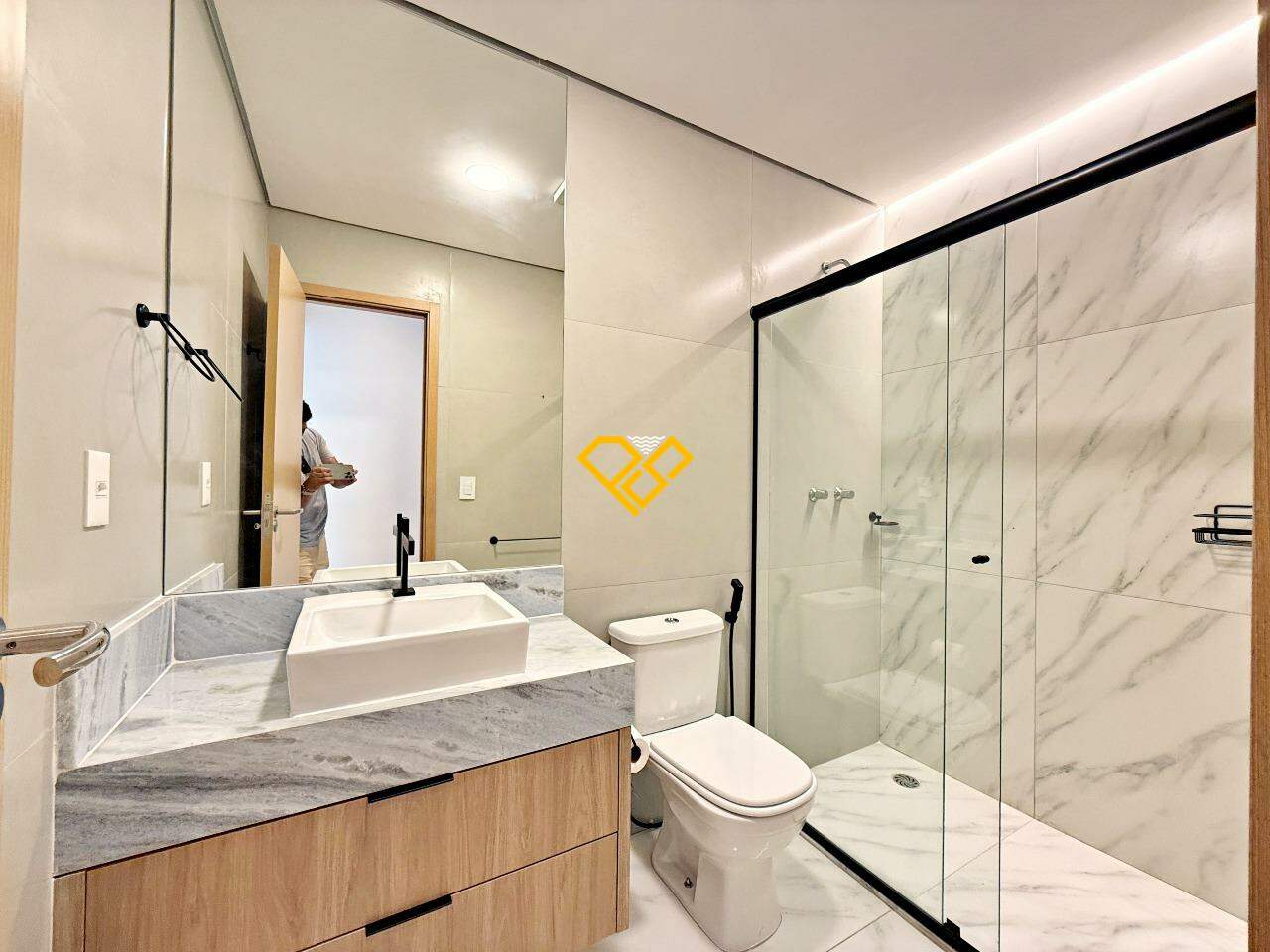 Apartamento à venda no José Menino: Wc social