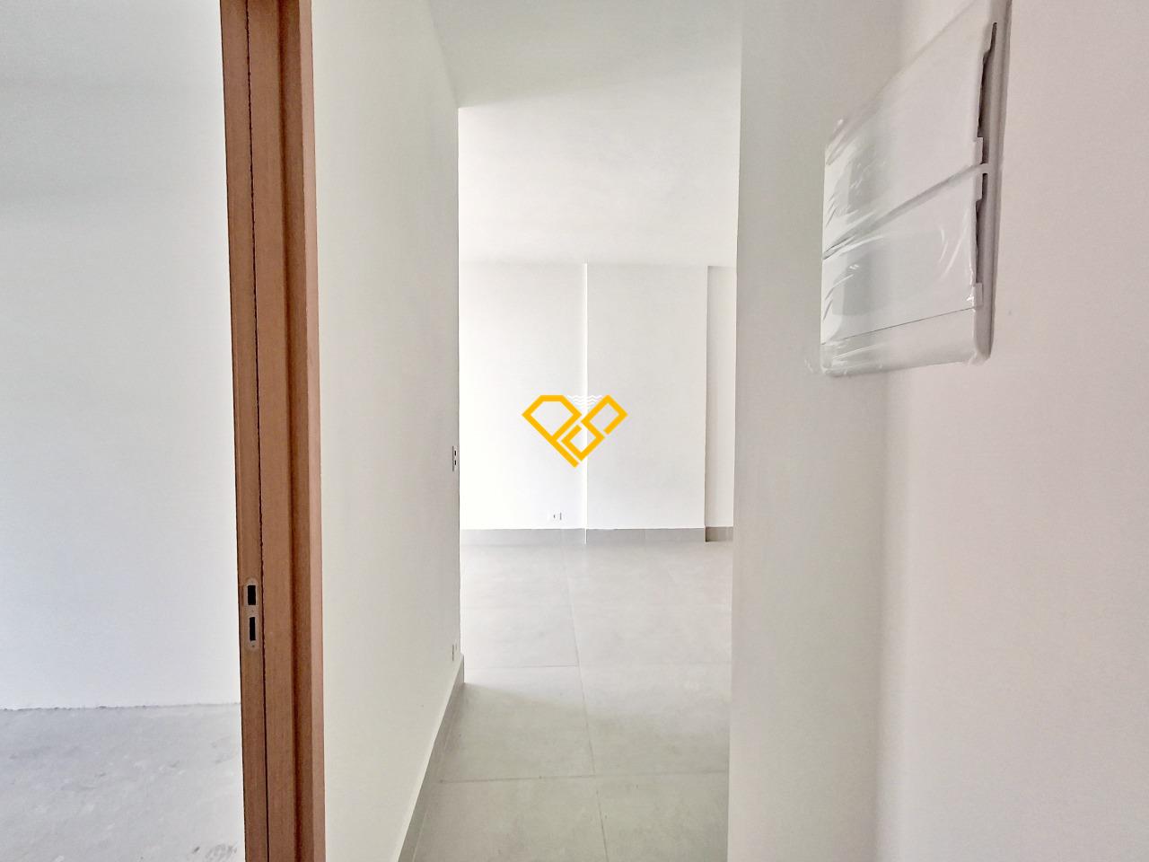 Apartamento à venda no José Menino: Hall dos dormitórios