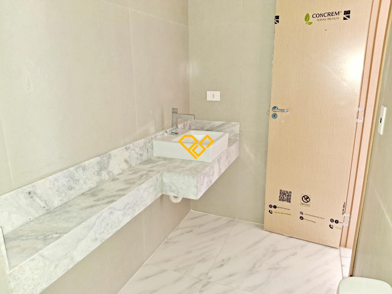 Apartamento à venda no José Menino: Wc suíte