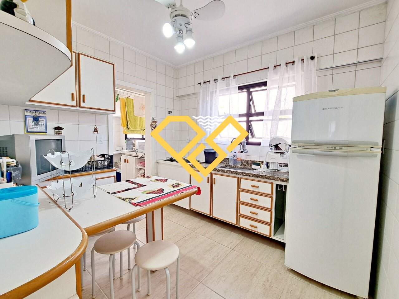 Apartamento à venda no Embaré: Cozinha