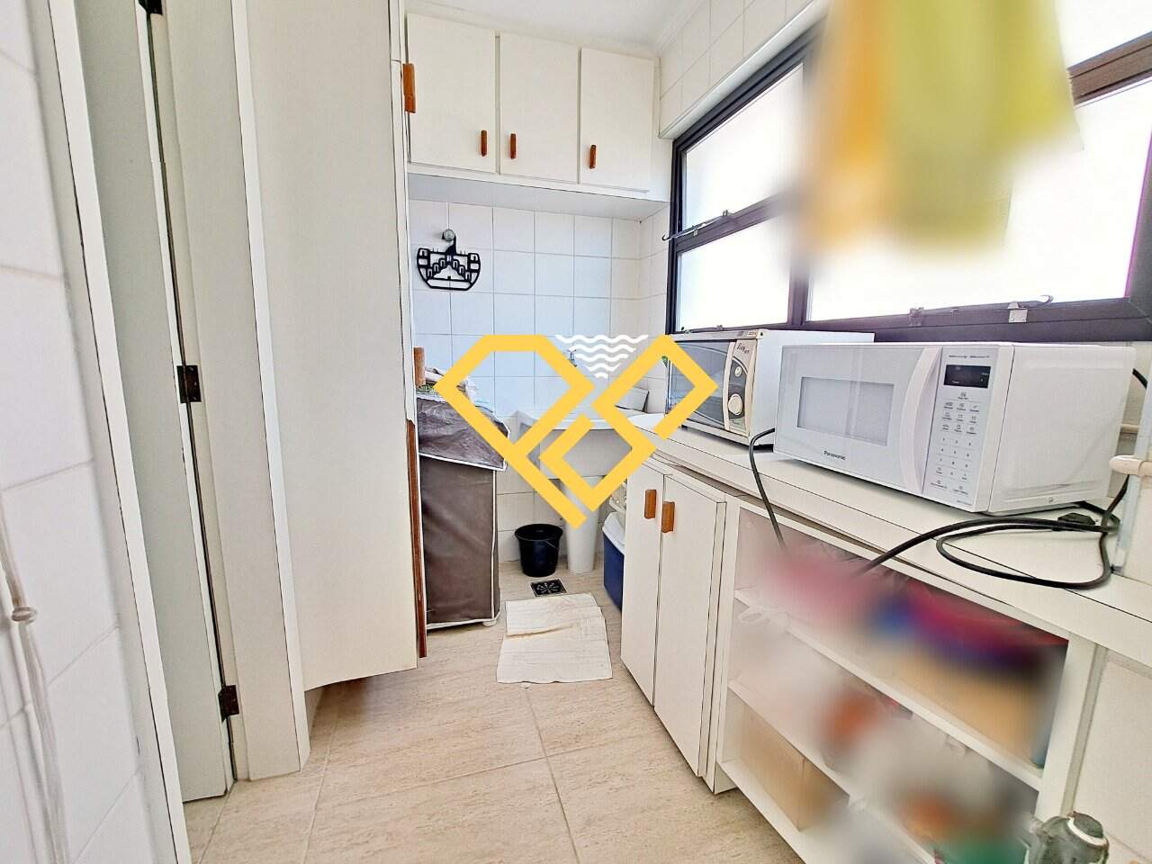 Apartamento à venda no Embaré: Área de serviço