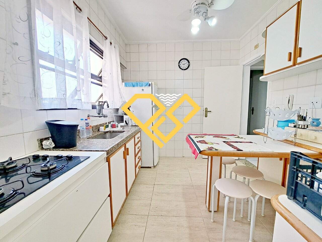 Apartamento à venda no Embaré: Cozinha