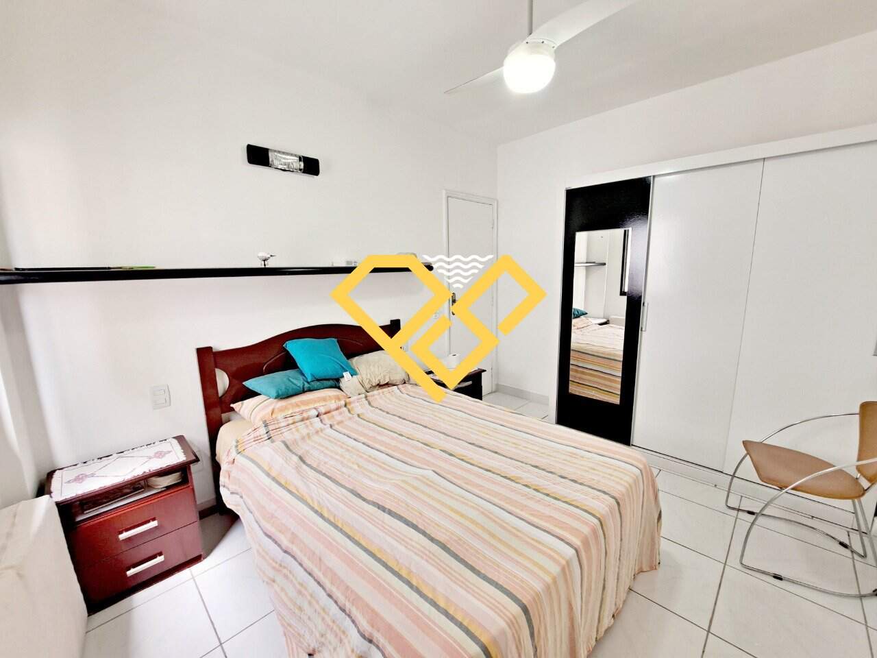 Apartamento à venda no Embaré: Dormitório 1