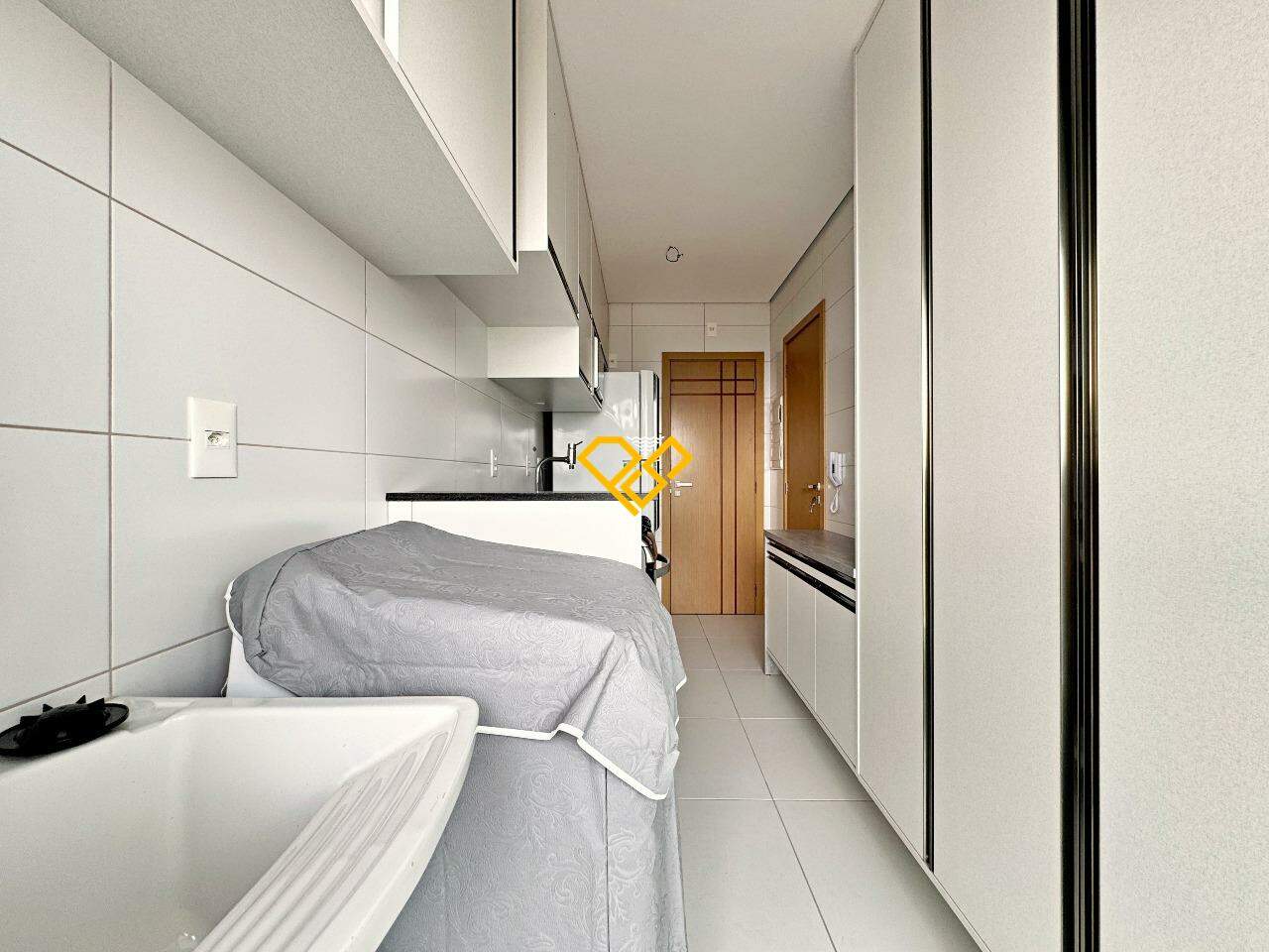 Apartamento à venda no Embaré: Área de serviço