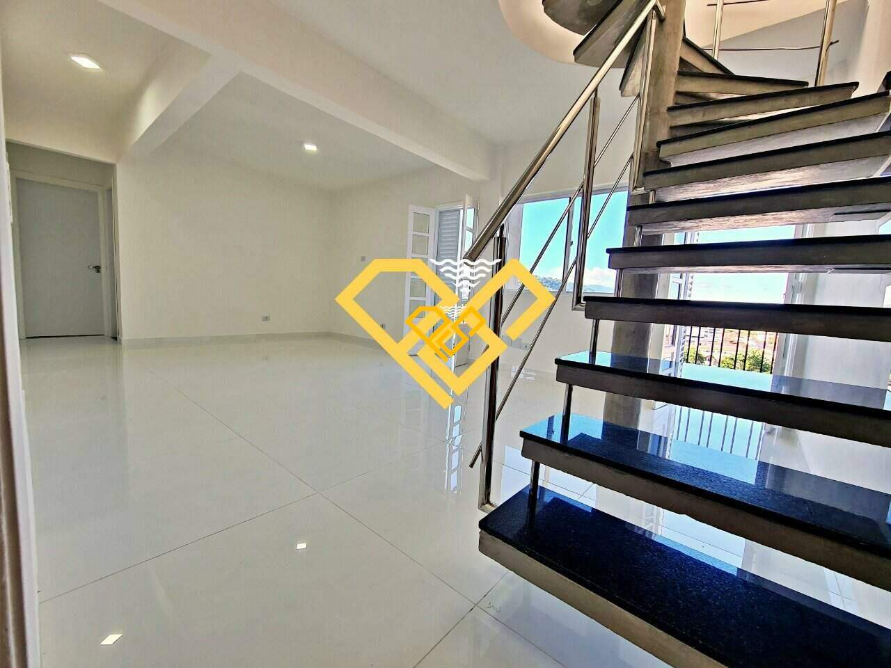 Cobertura à venda no Vila Belmiro: Entrada principal