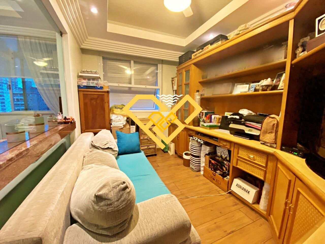 Apartamento à venda no Pompéia: Dependência revertida para escritório