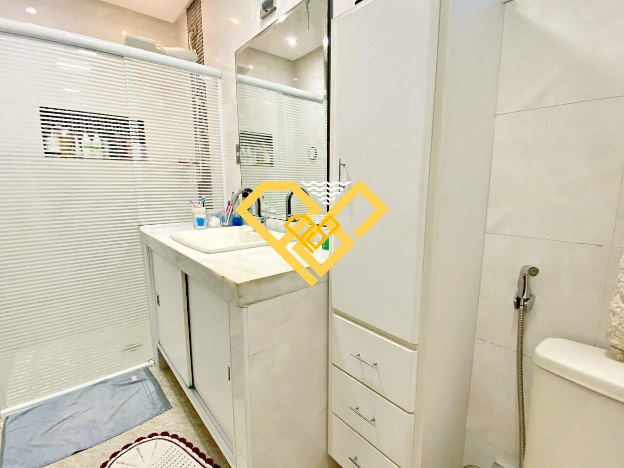 Apartamento à venda no Pompéia: Wc social