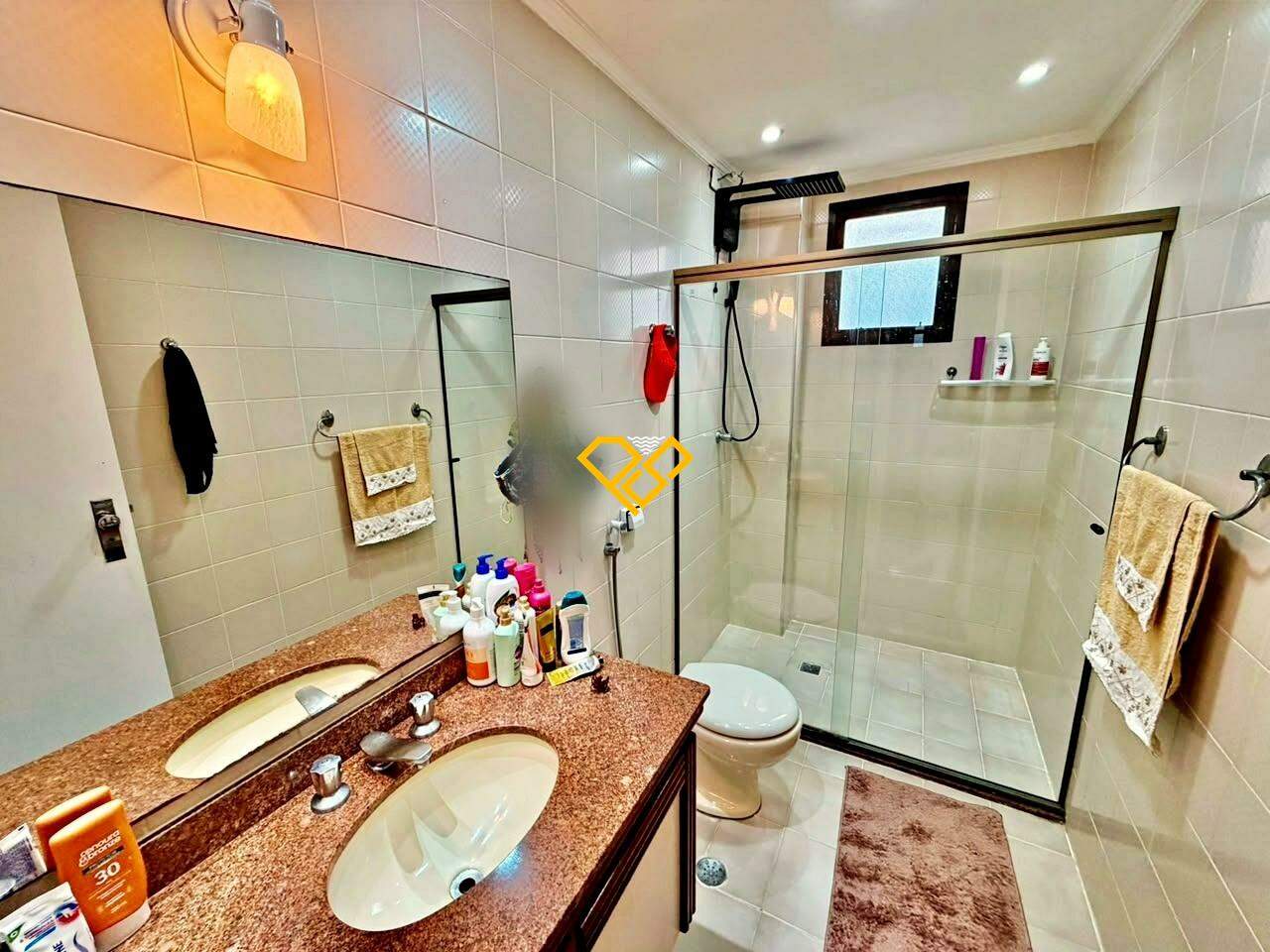 Apartamento à venda no Ponta da Praia: Wc social