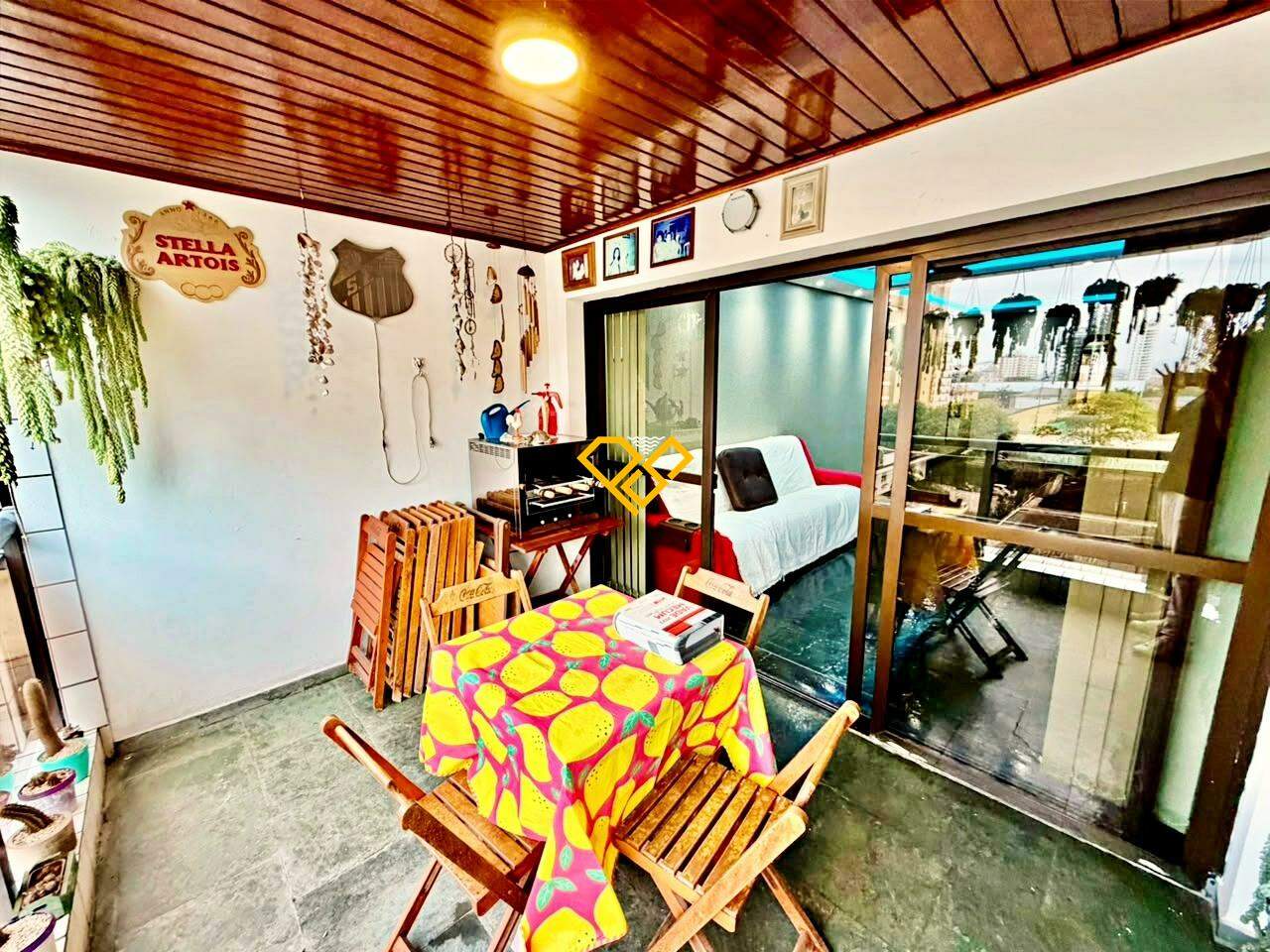 Apartamento à venda no Ponta da Praia: Varanda