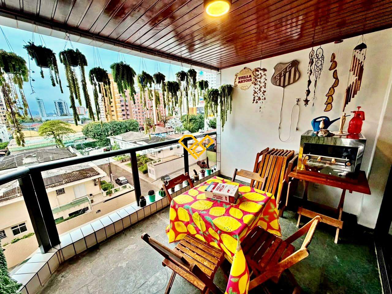 Apartamento à venda no Ponta da Praia: Varanda