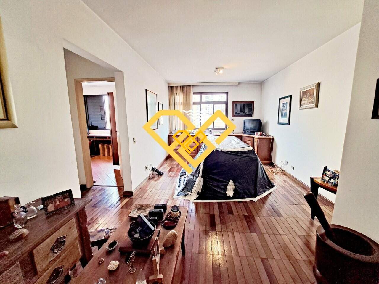 Apartamento à venda no Ponta da Praia: sala