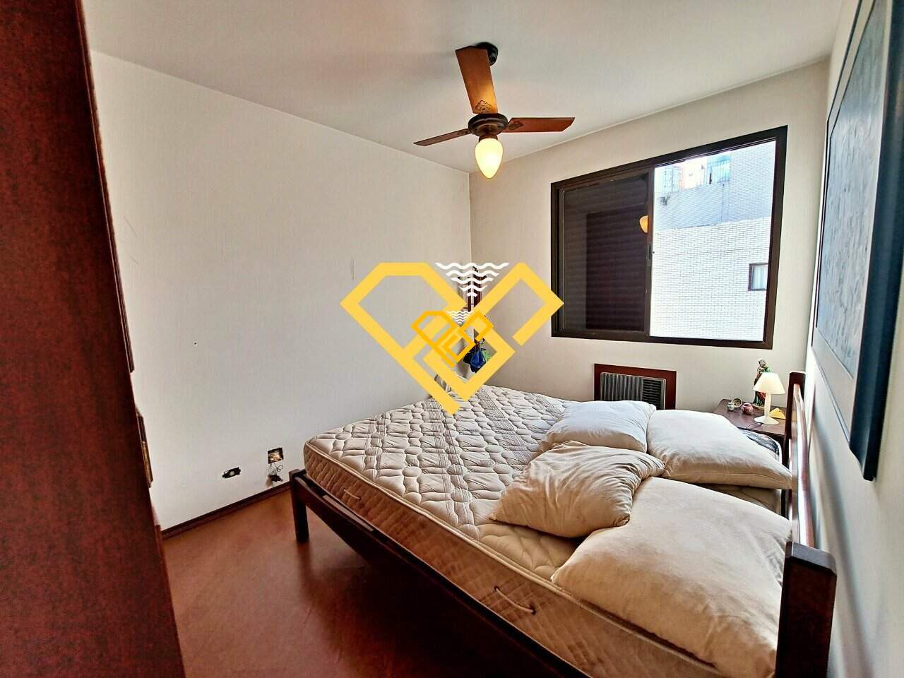 Apartamento à venda no Ponta da Praia: dormitório