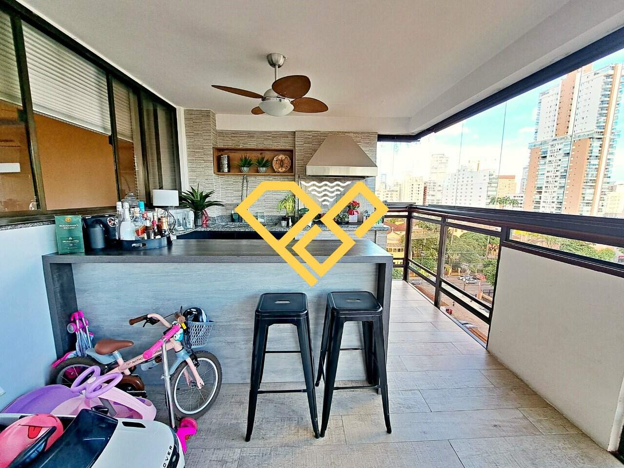 Apartamento à venda no Boqueirão: Varanda Gourmet