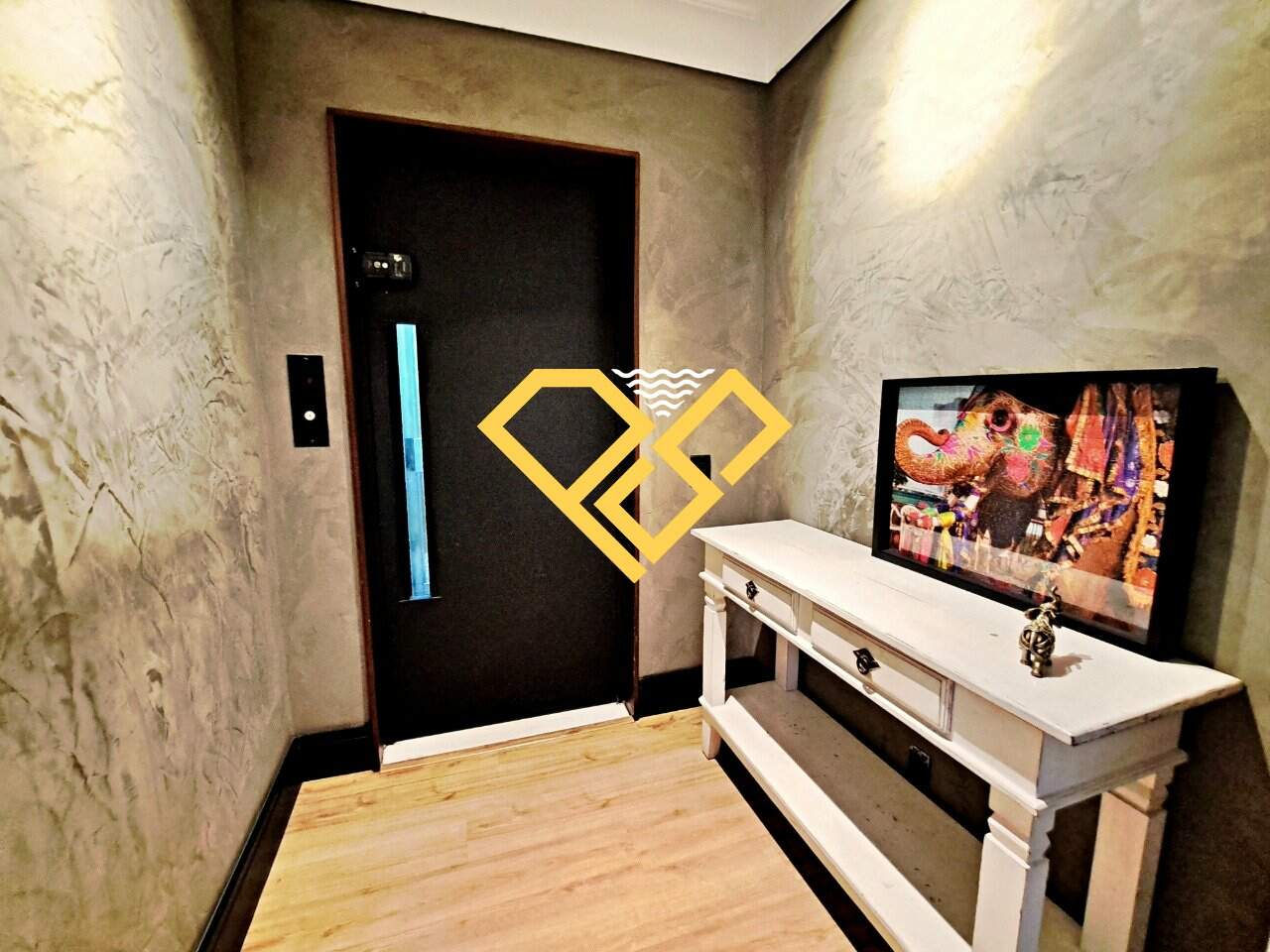 Apartamento à venda no Boqueirão: Elevador privativo