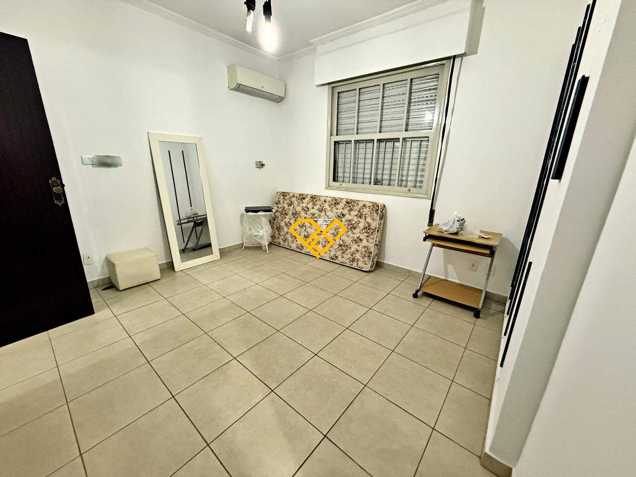 Apartamento à venda no Ponta da Praia: Dormitório 1 - suíte