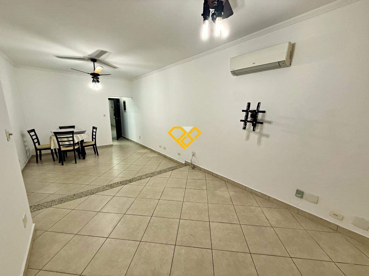 Apartamento à venda no Ponta da Praia: Sala