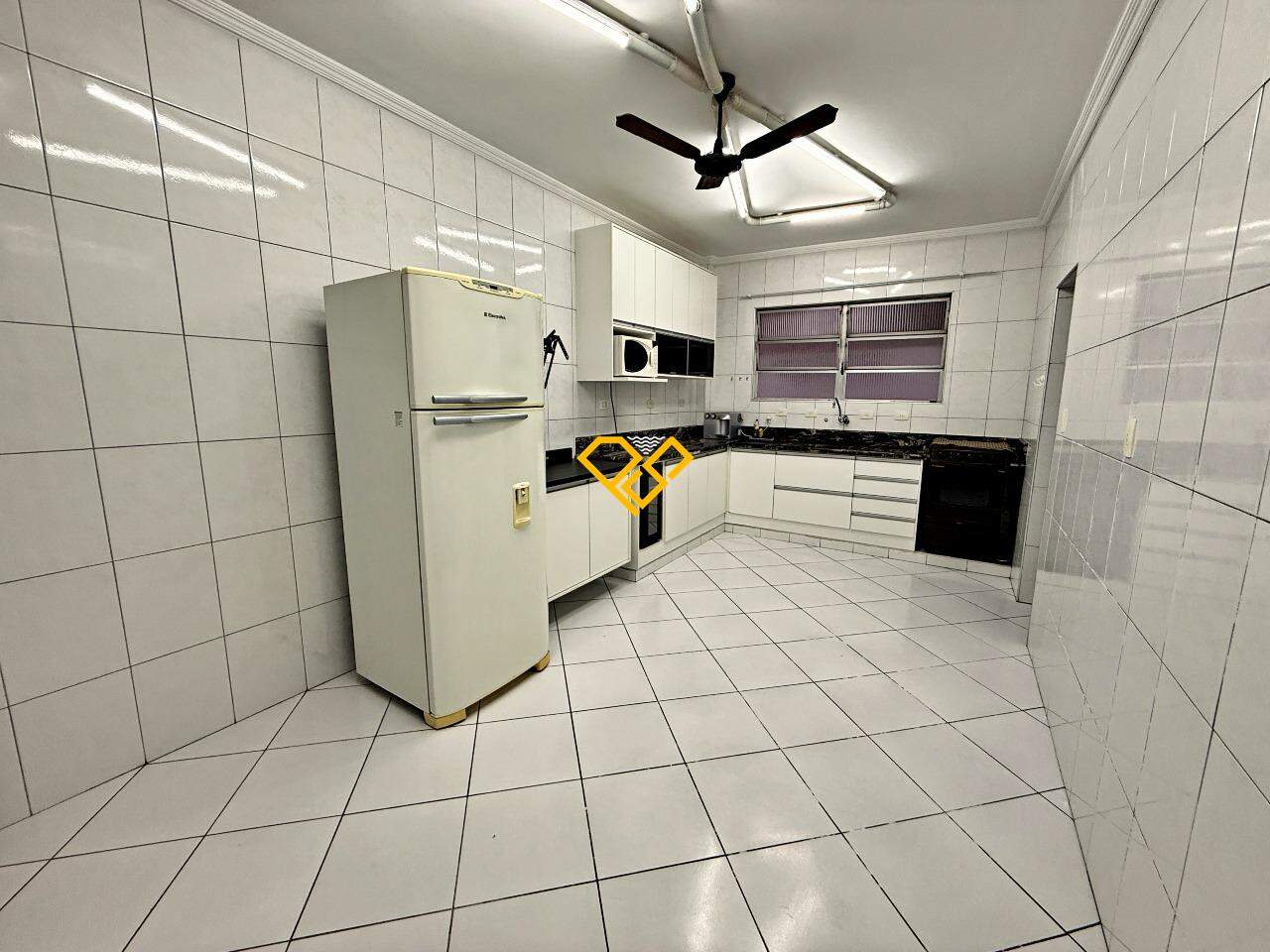Apartamento à venda no Ponta da Praia: Cozinha