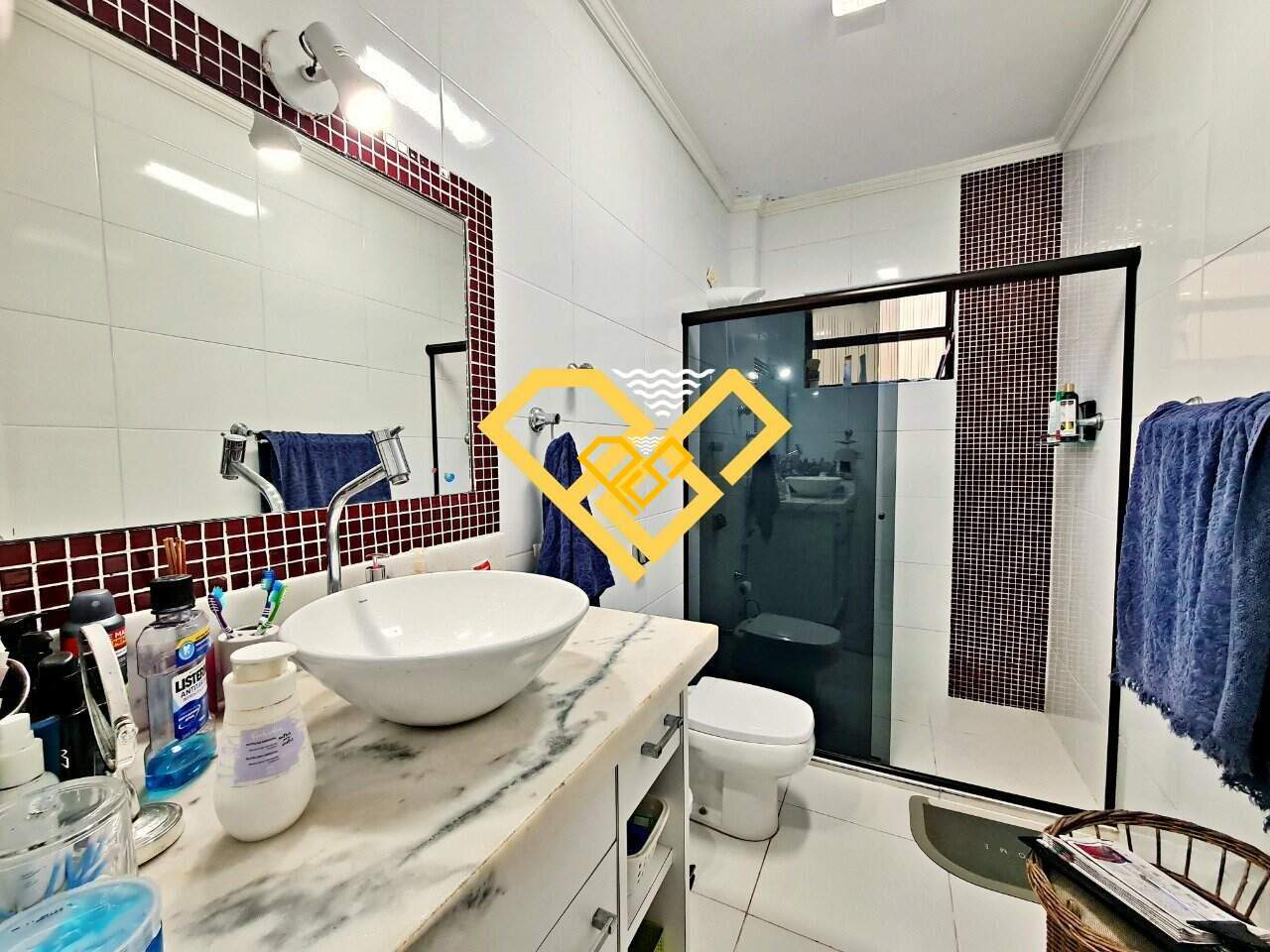 Sobreposta Baixa à venda no Ponta da Praia: WC suite 1