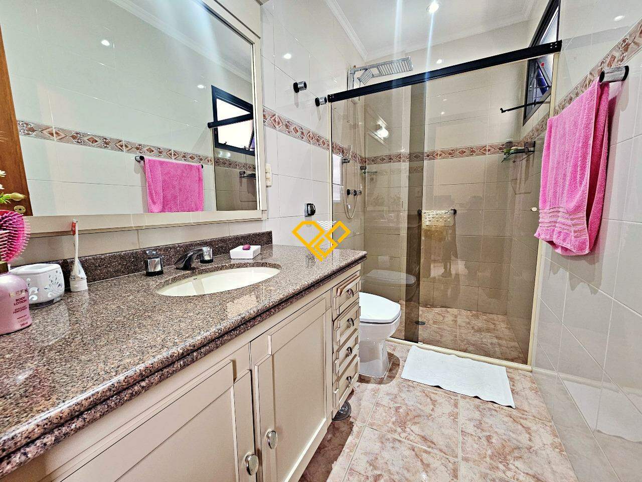 Apartamento à venda no Ponta da Praia: Wc suíte