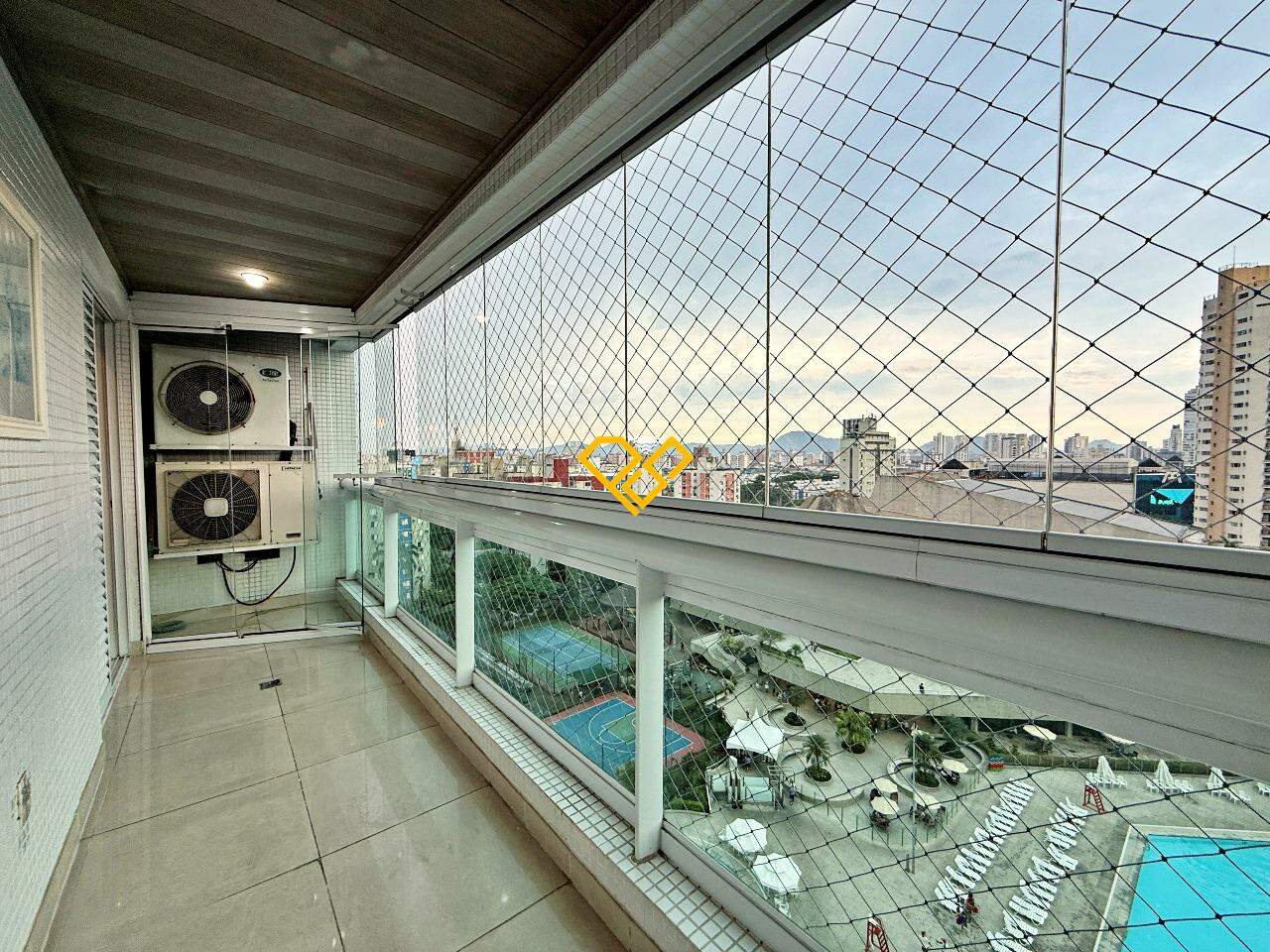 Apartamento à venda no Aparecida: Varanda Suíte 2 e 3