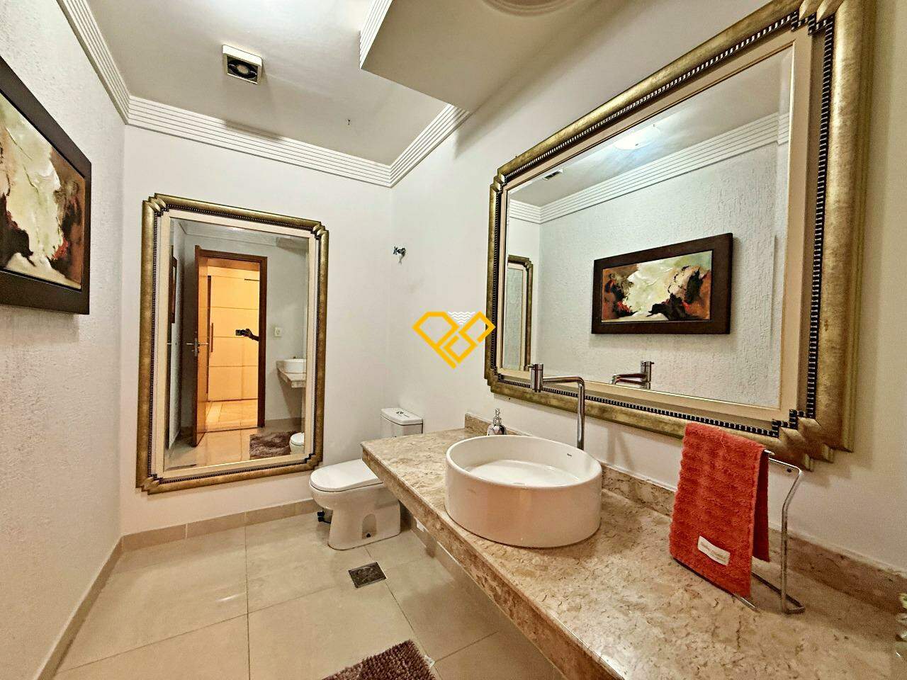 Apartamento à venda no Aparecida: Lavabo