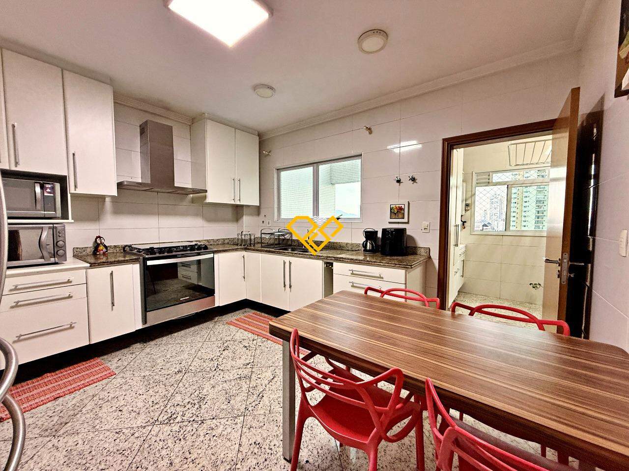 Apartamento à venda no Aparecida: Cozinha