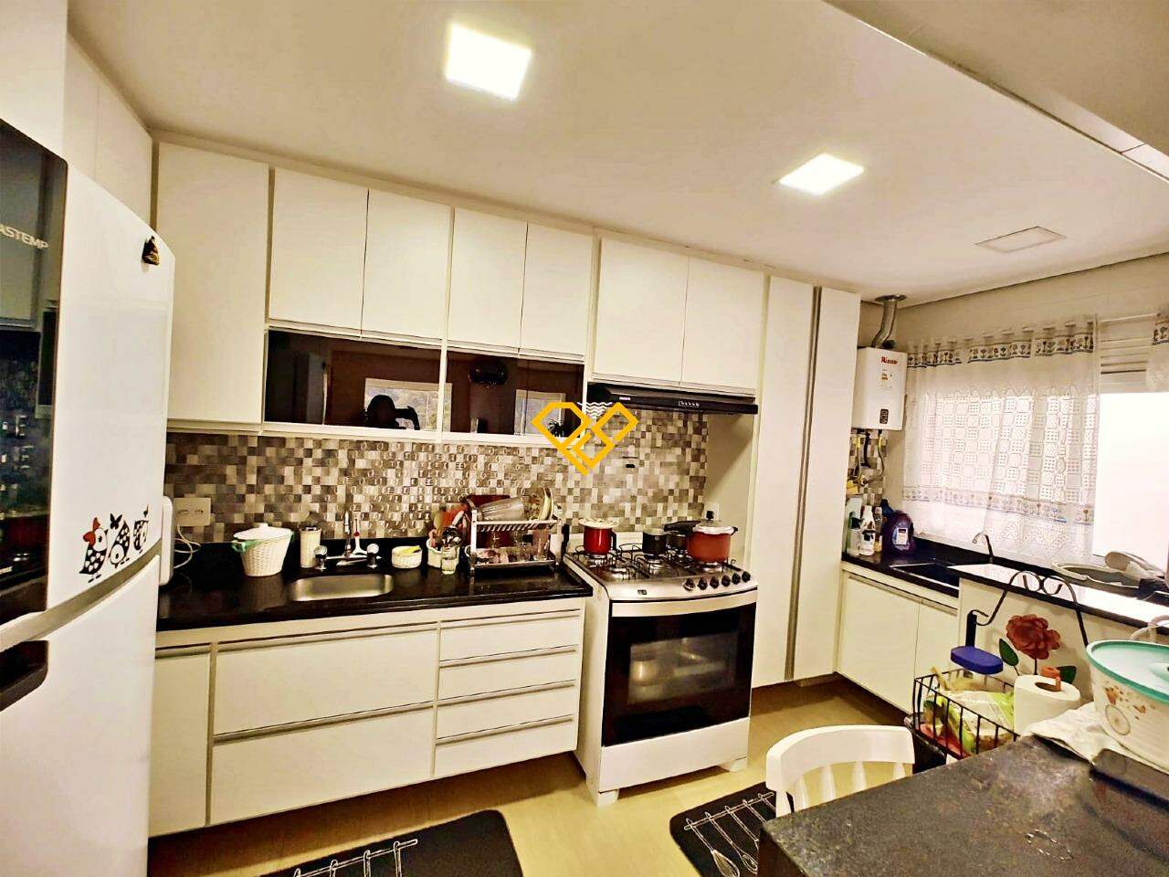 Apartamento à venda no José Menino: Cozinha