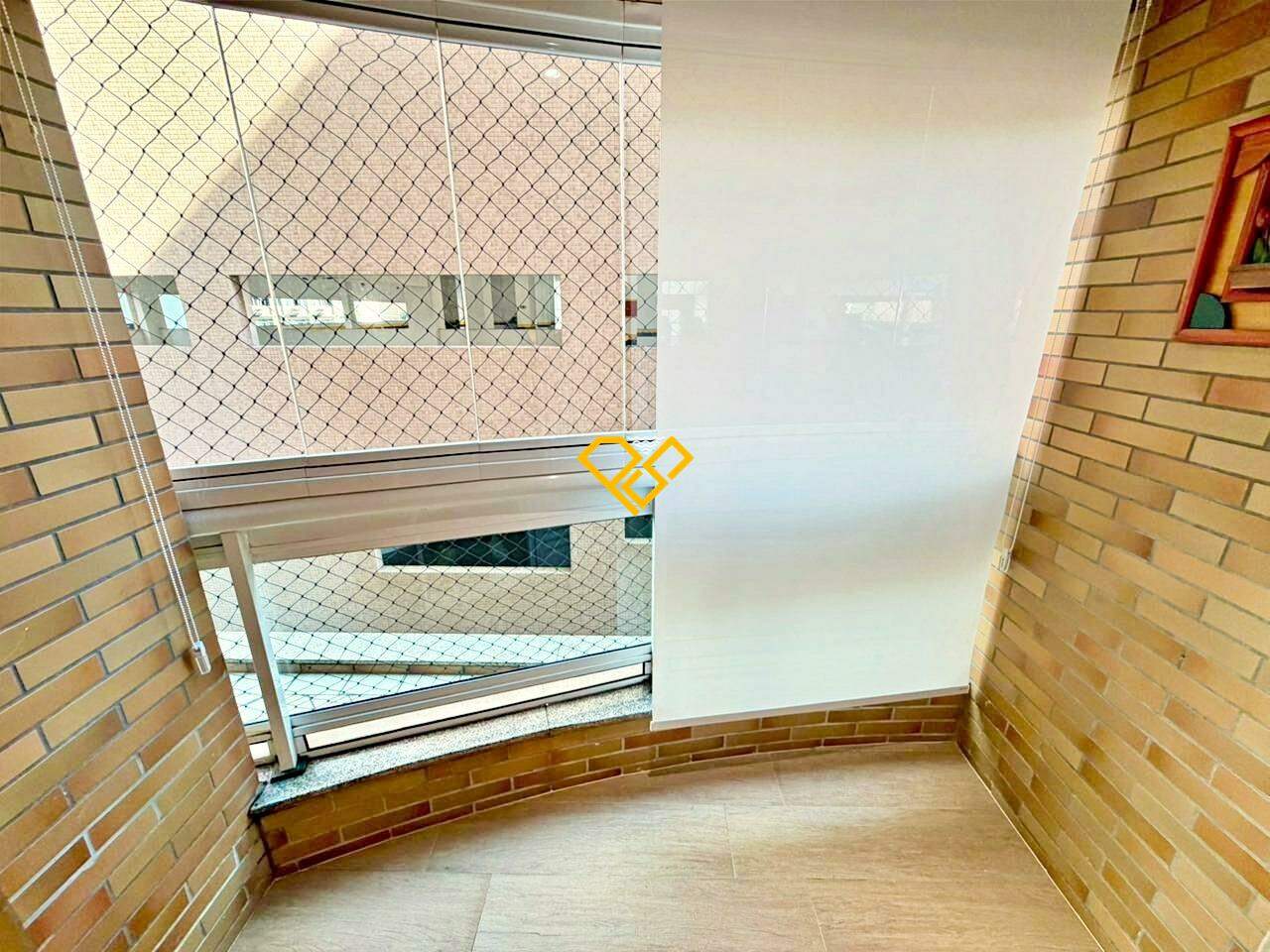 Apartamento à venda no Gonzaga: Varanda