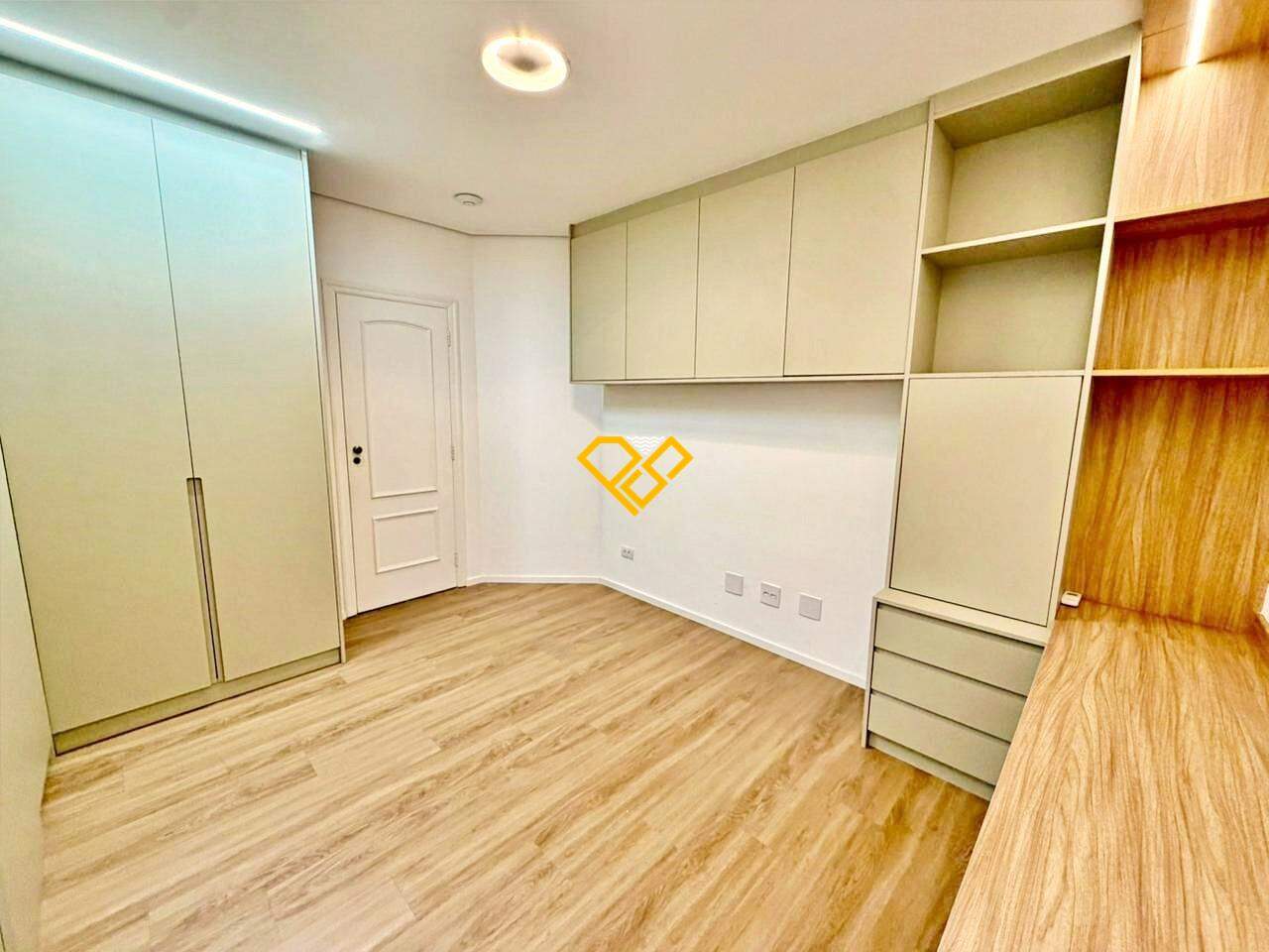Apartamento à venda no Gonzaga: Suíte 4