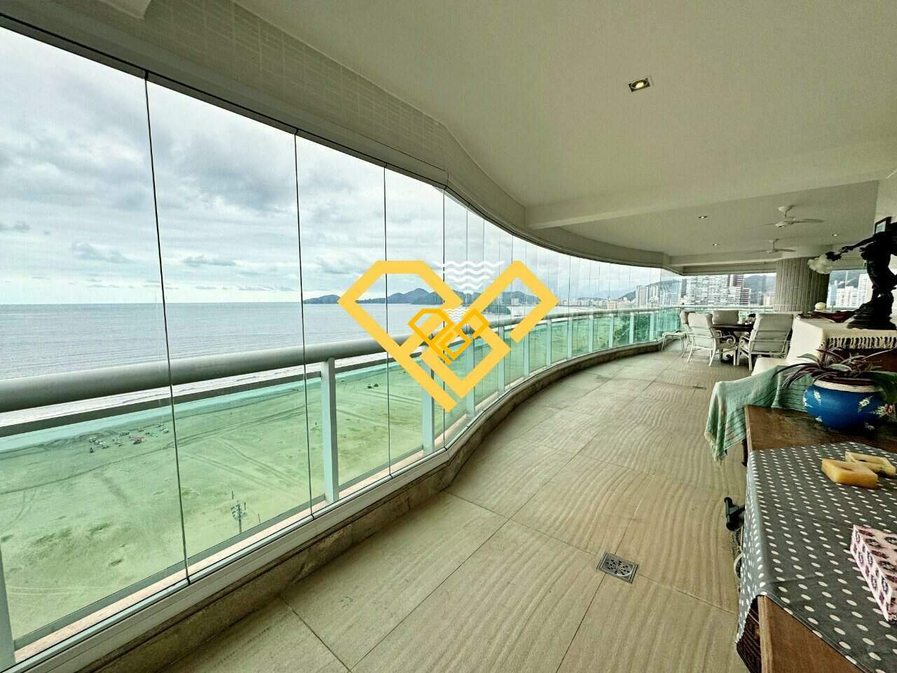 Apartamento à venda no Gonzaga: Varanda