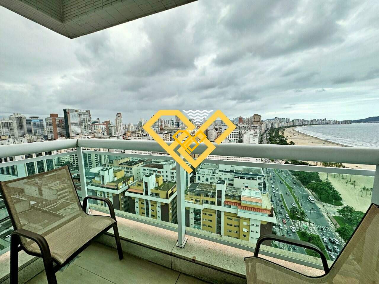 Apartamento à venda no Gonzaga: Varanda