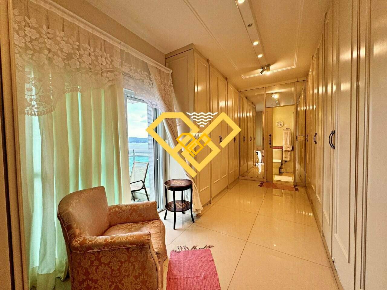 Apartamento à venda no Gonzaga: Dormitório 3 - suíte (revertida para closet)
