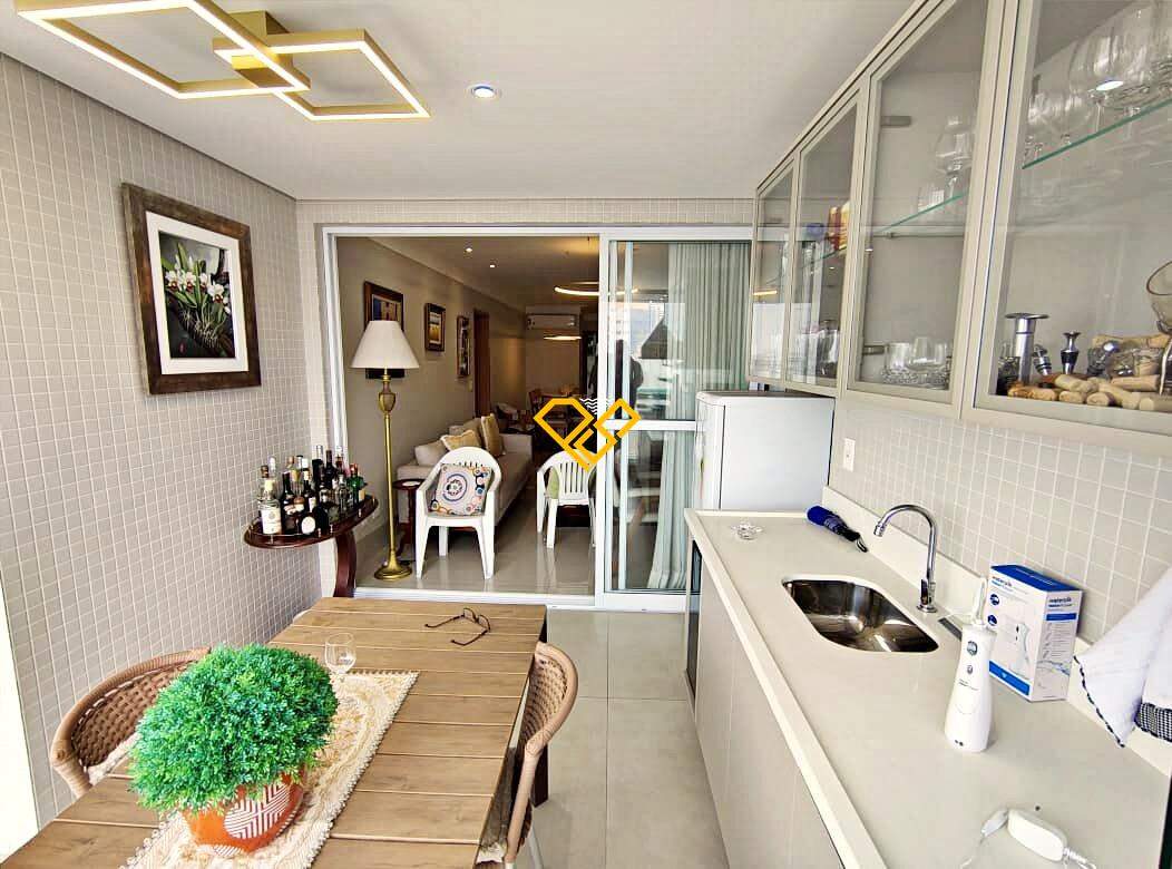 Apartamento à venda no Boqueirão: Varanda com churrasqueira