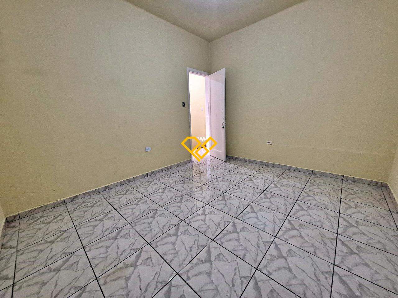 Sobrado à venda no Embaré: 