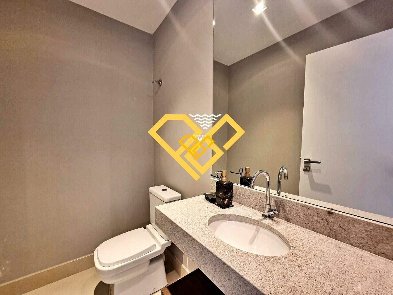 Apartamento à venda no Aparecida: Lavabo