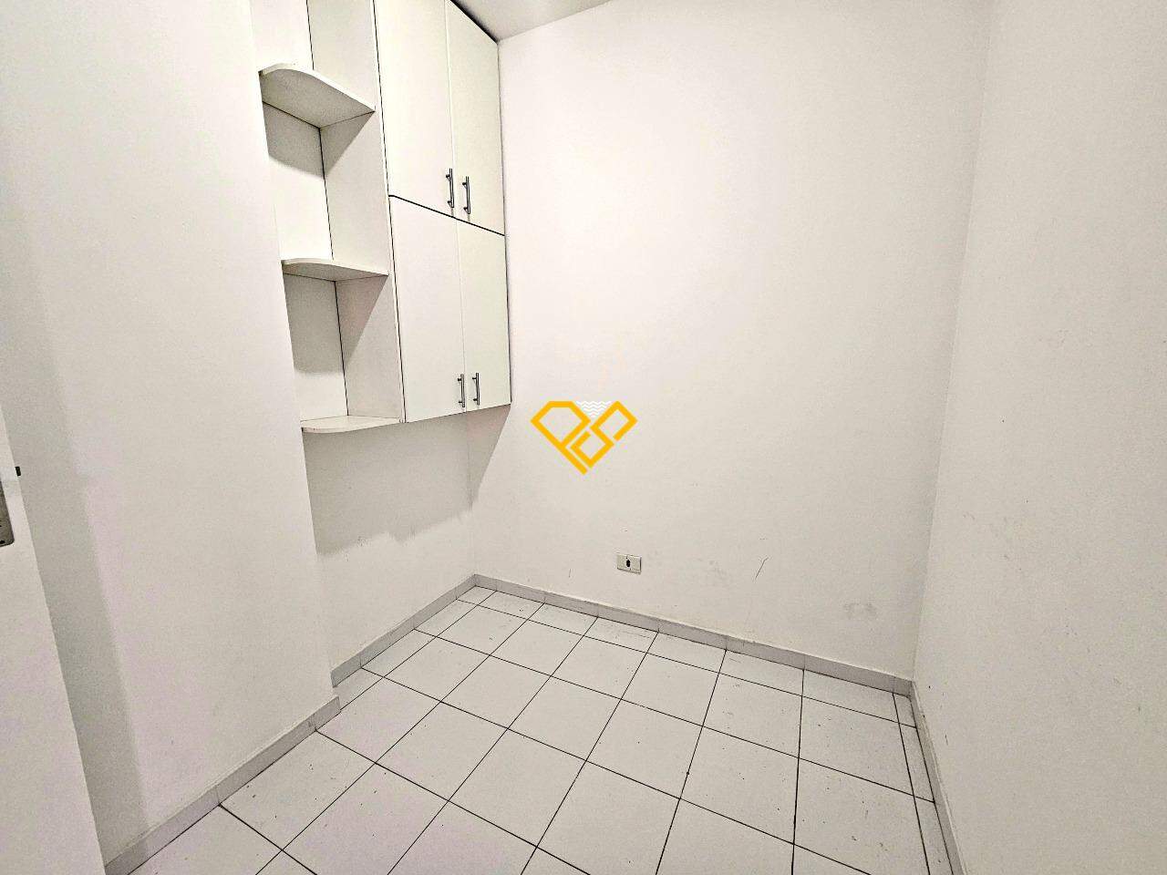 Apartamento à venda no Aparecida: Dependência